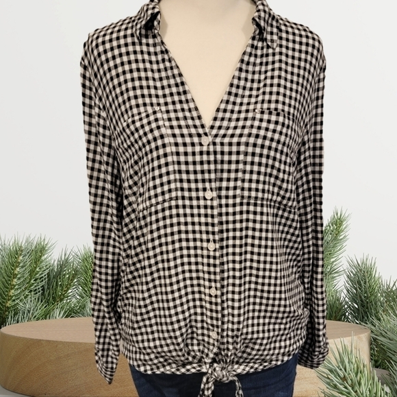 Jones New York checker print button down top with front tie size S - Picture 2 of 9